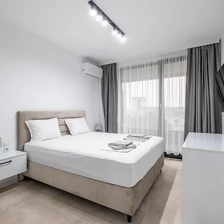 Briz Sea View With Free Parking Апартамент *