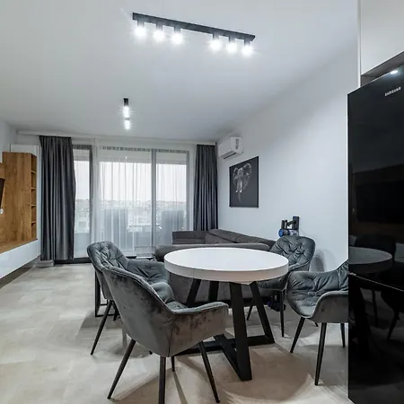 Briz Sea View With Free Parking Апартамент Варна