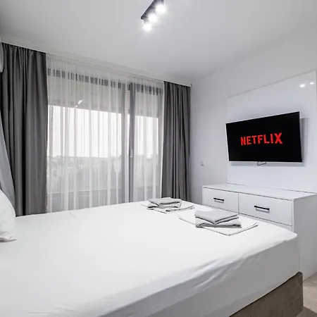 Апартамент Briz Sea View With Free Parking Варна